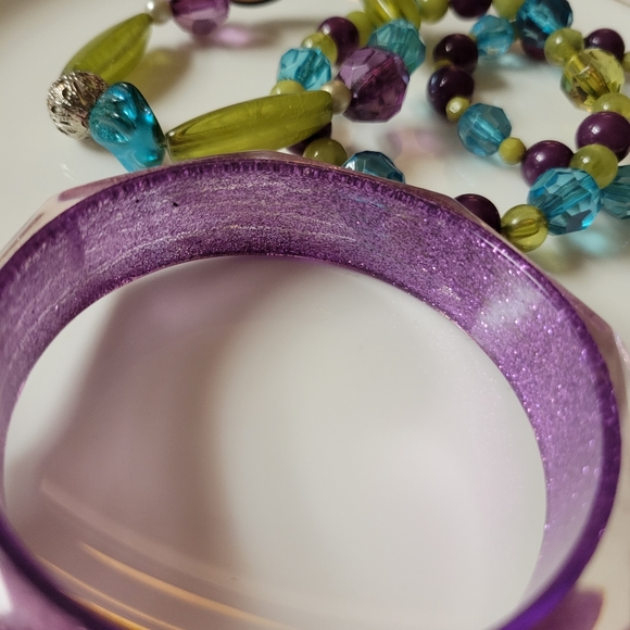 Bracelets - Picture 5 of 6